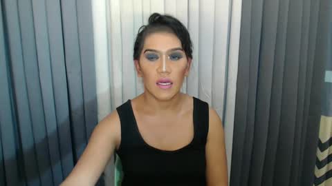 GWEN THOMPSON .......   online show from January 25, 2025, 8:53 pm