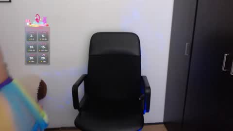 Xia online show from November 9, 2025, 10:19 pm