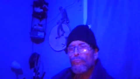 xiango online show from March 1, 2025, 7:51 am