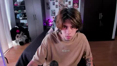 xIce Boy online show from April 12, 2026, 1:49 pm