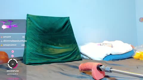 tifanny  online show from December 19, 2024, 7:18 am