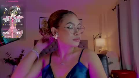 camila online show from December 3, 2025, 9:46 pm