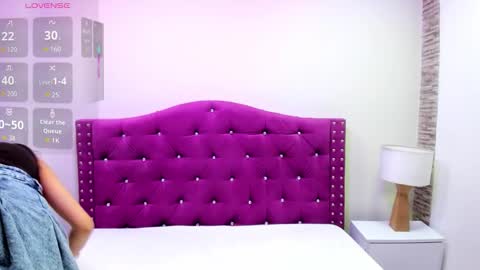 Xime  online show from September 14, 2025, 7:57 pm