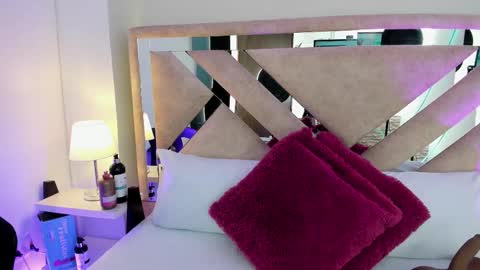 Xime  online show from March 21, 2026, 3:33 am