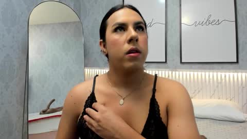 Yoy  online show from September 15, 2025, 10:04 am