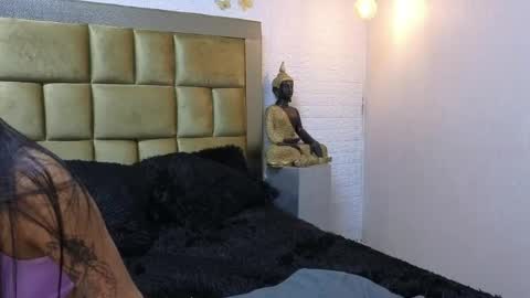 ximena online show from April 12, 2026, 2:33 pm