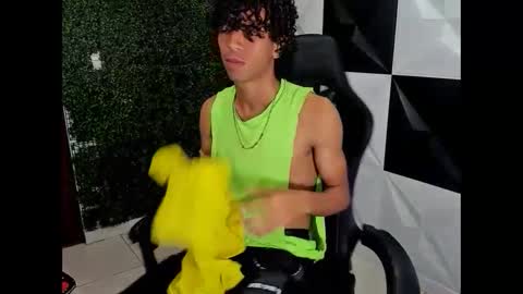 xion_ez online show from October 7, 2025, 9:34 pm