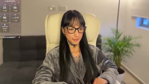 xisisxx online show from October 8, 2025, 10:51 pm