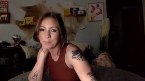 xLacyy online show from October 22, 2025, 2:45 am