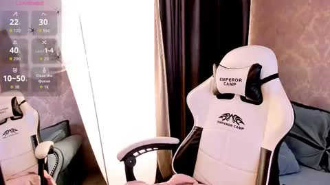 Linda online show from October 31, 2025, 6:14 am