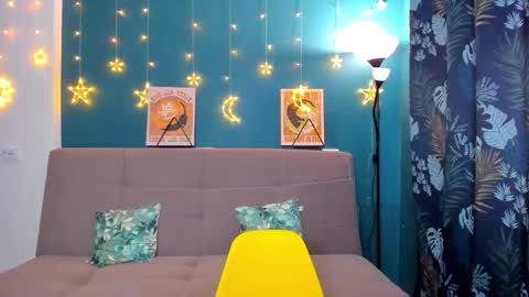 Chloe online show from December 17, 2024, 8:23 am