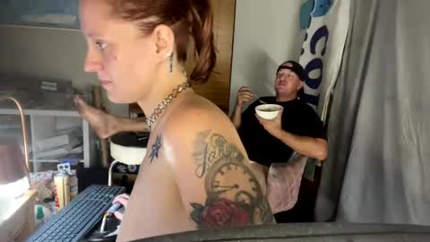 xmalxpalx5555 online show from October 8, 2025, 9:29 am