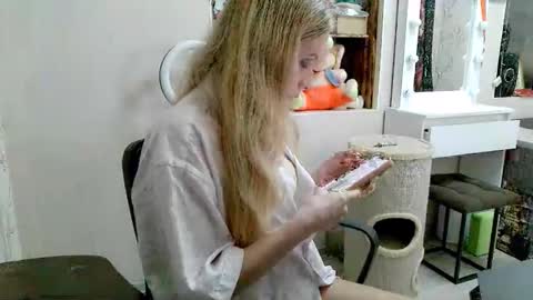 Snapshot of xmilagrosxs chatting on May 12, 2026, 10:34 am xMilagrosxs online show from May 12, 2026, 10:34 am