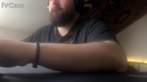 xmilanoo online show from April 22, 2026, 10:17 am