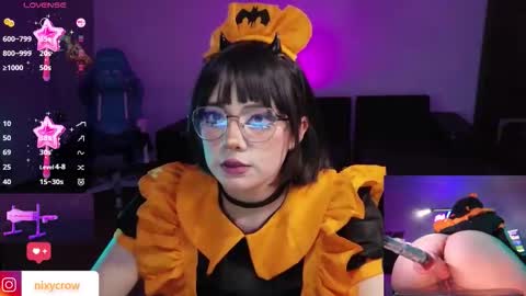 Nixy Crow online show from October 16, 2025, 11:39 pm