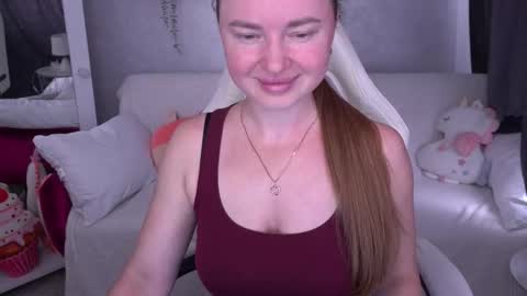 Snapshot of xo_monica chatting on October 4, 2025, 12:47 pm Monica online show from October 4, 2025, 12:47 pm
