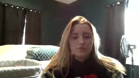 Snapshot of xo_scotty_ox chatting on December 6, 2024, 4:17 pm xo_scotty_ox online show from December 6, 2024, 4:17 pm