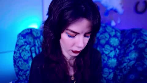 Bella Bondai online show from October 20, 2025, 11:10 am