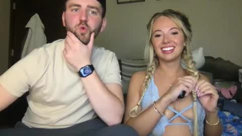 xoprincesspeachxo online show from November 4, 2025, 1:05 am