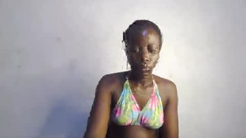 Snapshot of xoxo_sexyla chatting on May 13, 2026, 1:47 am Raya online show from May 13, 2026, 1:47 am