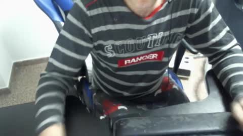 xoxopum online show from January 19, 2025, 9:34 pm