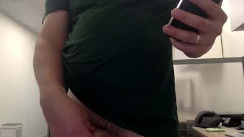 Snapshot of xrdrcrx chatting on February 5, 2025, 10:55 pm xrdrcrx online show from February 5, 2025, 10:55 pm