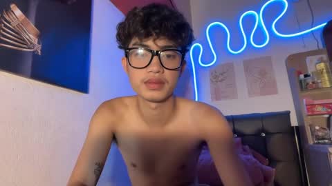 Snapshot of xsianhotcocxx chatting on April 10, 2026, 2:11 pm xsianhotcocxx online show from April 10, 2026, 2:11 pm