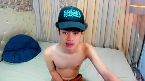 Snapshot of xsianhotcocxx chatting on April 20, 2026, 4:43 pm xsianhotcocxx online show from April 20, 2026, 4:43 pm