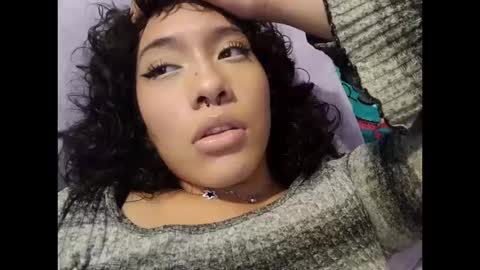 Snapshot of xsillymillyx chatting on October 17, 2025, 3:31 am Mille online show from October 17, 2025, 3:31 am