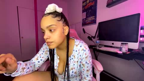 Snapshot of xstargazingx chatting on December 4, 2025, 7:17 am xStarGazingx online show from December 4, 2025, 7:17 am