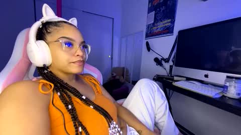 Snapshot of xstargazingx chatting on December 5, 2025, 2:31 am xStarGazingx online show from December 5, 2025, 2:31 am