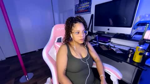 Snapshot of xstargazingx chatting on January 15, 2026, 7:02 am xStarGazingx online show from January 15, 2026, 7:02 am