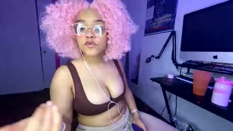 xStarGazingx online show from March 10, 2026, 7:13 am