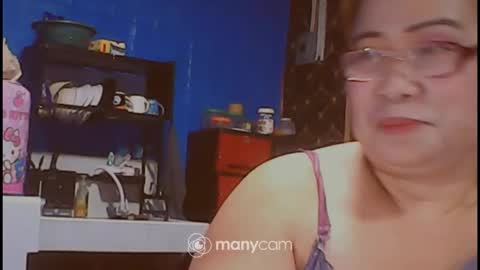 Snapshot of xsw33t_joy69x chatting on April 22, 2026, 12:18 pm joy online show from April 22, 2026, 12:18 pm