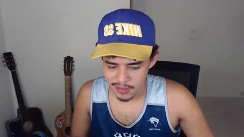 xtranherr online show from November 3, 2025, 1:40 am