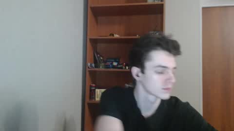 traqqq online show from November 10, 2025, 7:46 pm