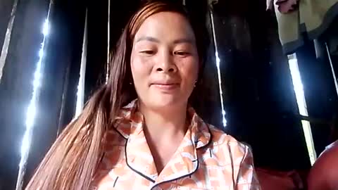 xuxulove00 online show from September 20, 2025, 7:09 am