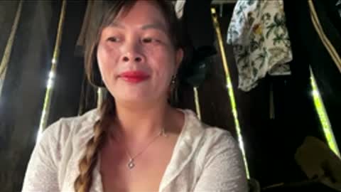 xuxulove00 online show from June 11, 2026, 9:29 am