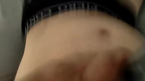 xuzn online show from September 19, 2025, 8:31 pm