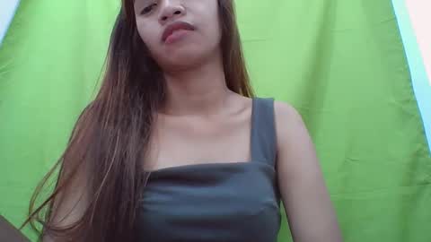 Snapshot of xx_winwin_xx chatting on January 14, 2025, 11:27 pm Mariel online show from January 14, 2025, 11:27 pm