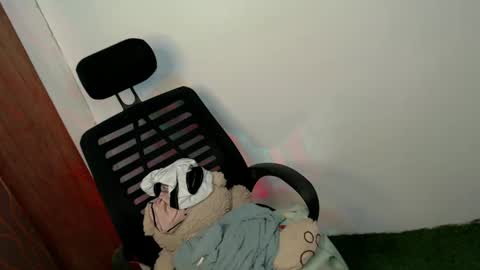 xxcandy lust online show from January 12, 2025, 12:55 pm