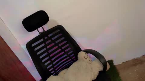 xxcandy lust online show from February 9, 2025, 1:14 pm