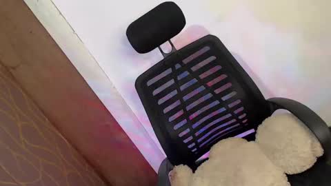 xxcandy lust online show from February 13, 2025, 3:24 pm