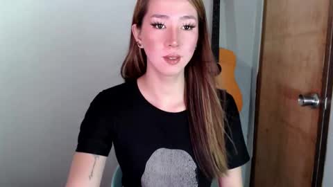 Dyanna Zulla online show from December 9, 2024, 8:54 pm