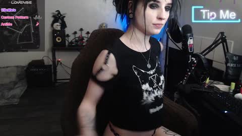 Snapshot of xxlilithmoonxx chatting on January 26, 2025, 6:17 am Lilith online show from January 26, 2025, 6:17 am