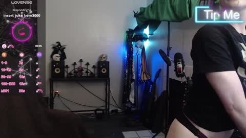 Snapshot of xxlilithmoonxx chatting on January 28, 2025, 6:16 am Lilith online show from January 28, 2025, 6:16 am