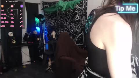 Snapshot of xxlilithmoonxx chatting on February 28, 2025, 2:31 am Lilith online show from February 28, 2025, 2:31 am