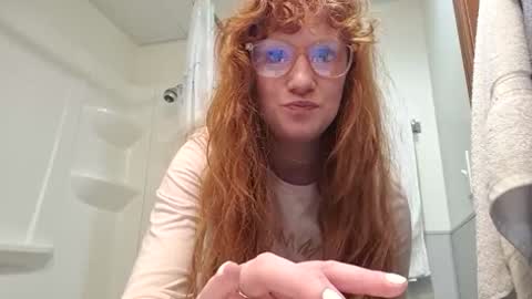 Snapshot of xxmariebliss chatting on January 12, 2026, 3:45 am xxmariebliss online show from January 12, 2026, 3:45 am