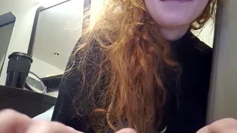 Snapshot of xxmariebliss chatting on February 10, 2026, 1:37 pm xxmariebliss online show from February 10, 2026, 1:37 pm