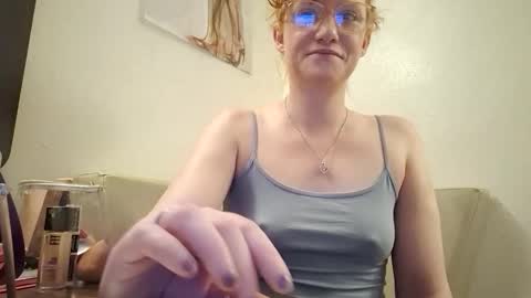 Snapshot of xxmariebliss chatting on February 11, 2026, 2:00 pm xxmariebliss online show from February 11, 2026, 2:00 pm